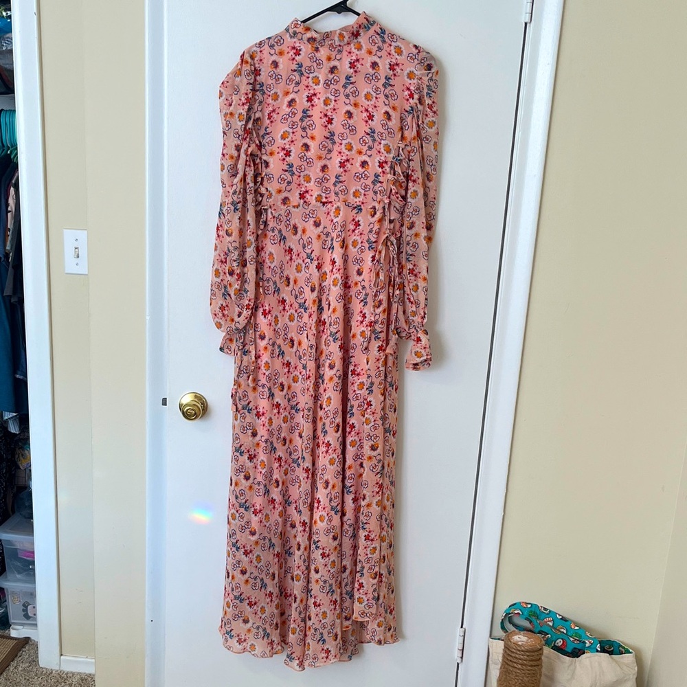 Gorgeous flowy peach pink floral high neck long sleeve maxi dress medium